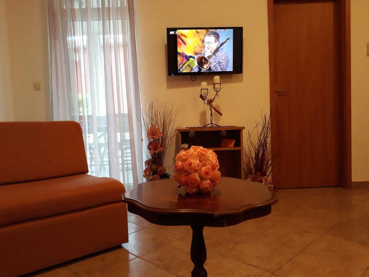 Family Apartments Suzi Rovinj Dış mekan fotoğraf