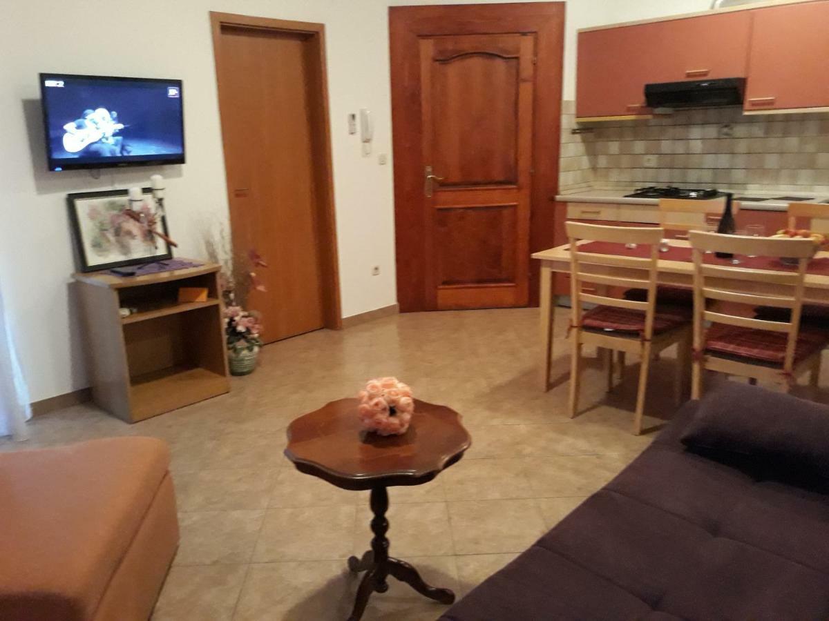 Family Apartments Suzi Rovinj Dış mekan fotoğraf